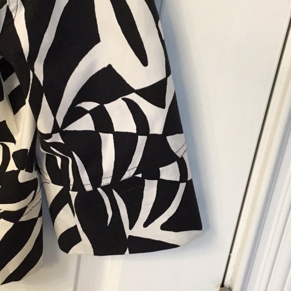 Cache Black & White Spring/Summer Jacket - Picture 4 of 7